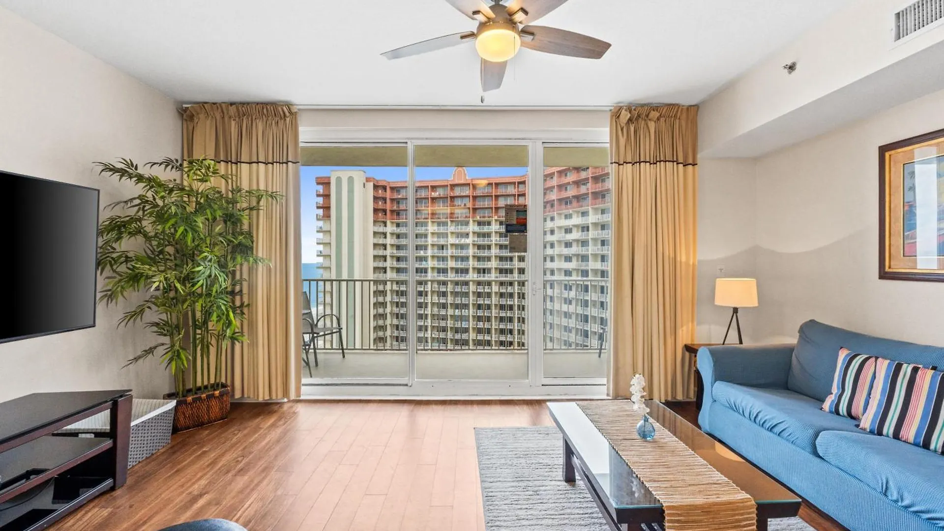 Shores Of Panama #1724 By Book That Condo Panama City Beach Feriehus