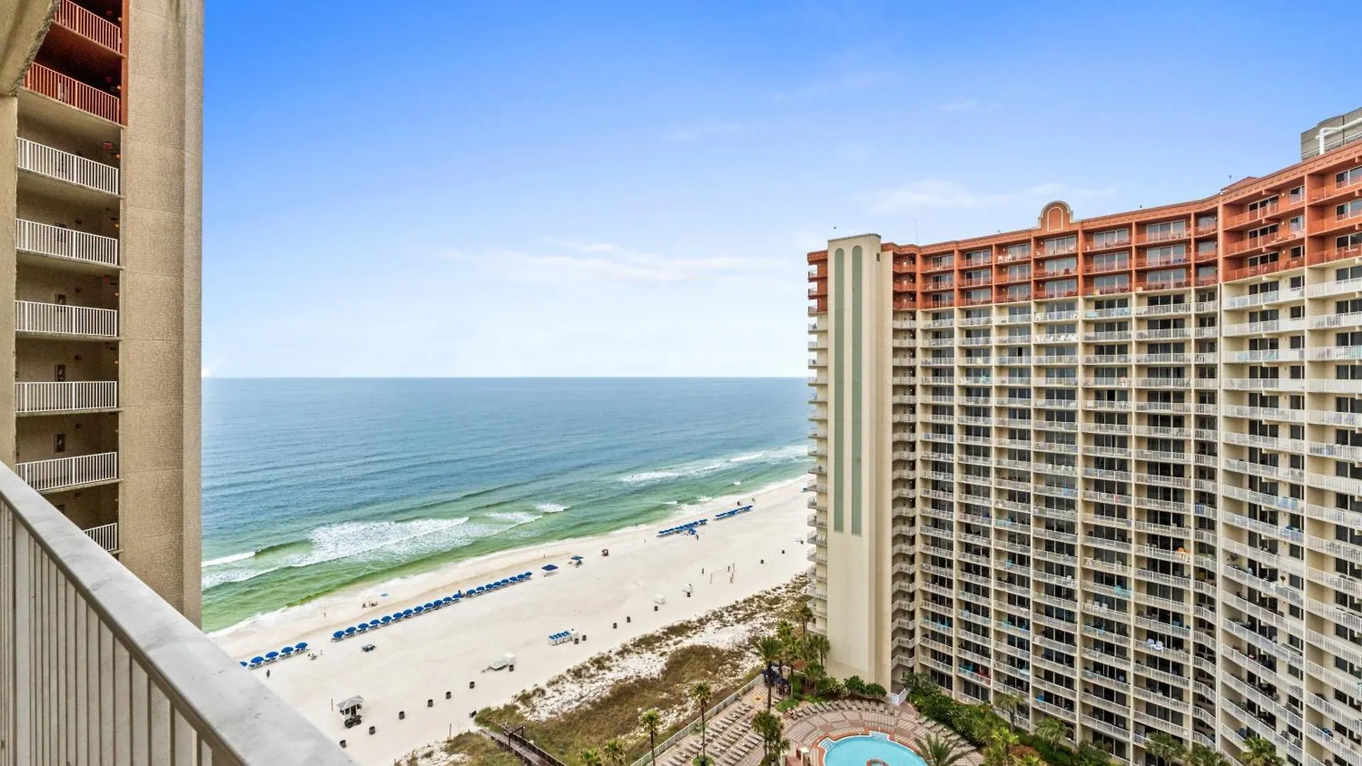 Holiday home Shores Of Panama #1724 By Book That Condo Panama City Beach